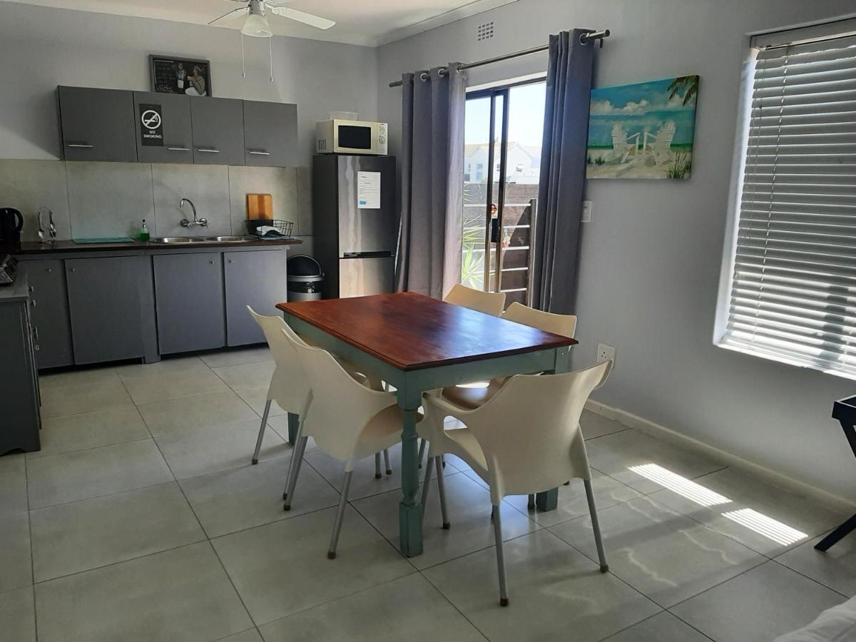 Croeso Guest House Langebaan Bagian luar foto