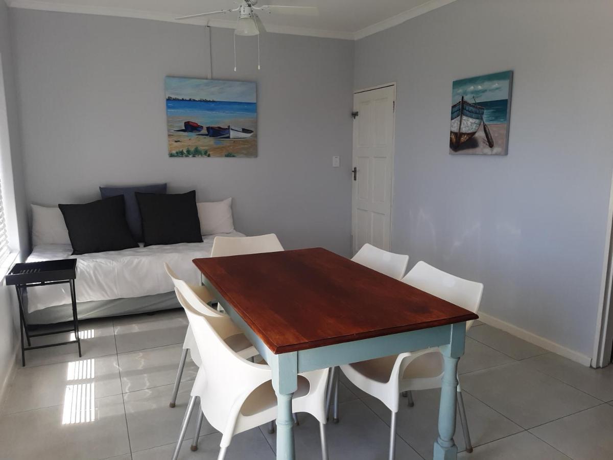 Croeso Guest House Langebaan Bagian luar foto