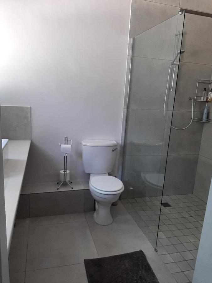 Croeso Guest House Langebaan Bagian luar foto
