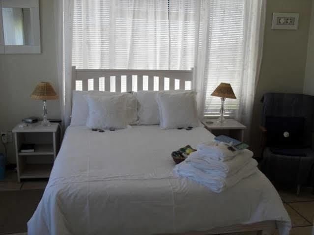 Croeso Guest House Langebaan Bagian luar foto