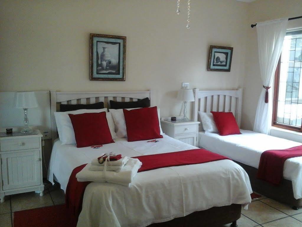 Croeso Guest House Langebaan Bagian luar foto