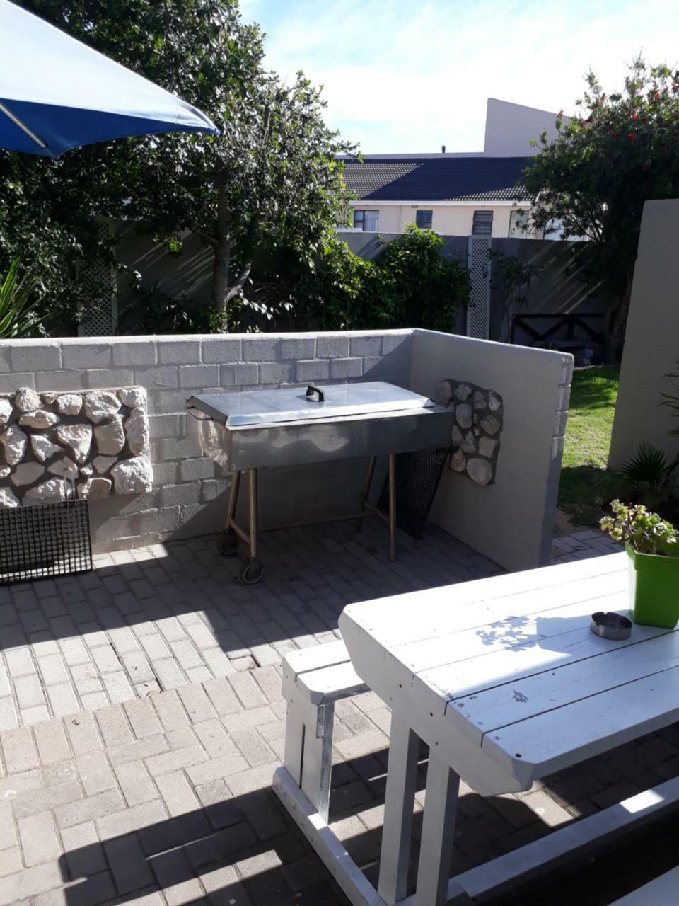 Croeso Guest House Langebaan Bagian luar foto