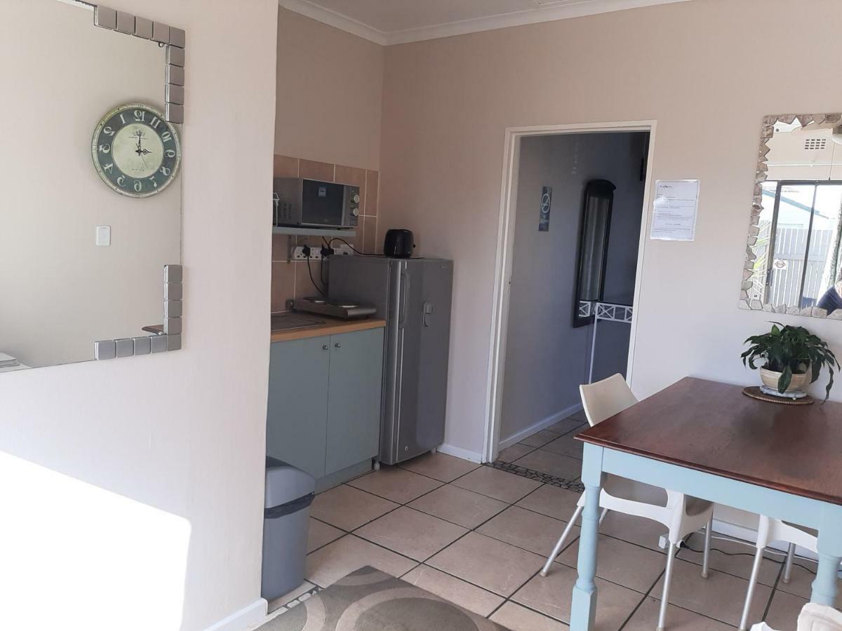 Croeso Guest House Langebaan Bagian luar foto