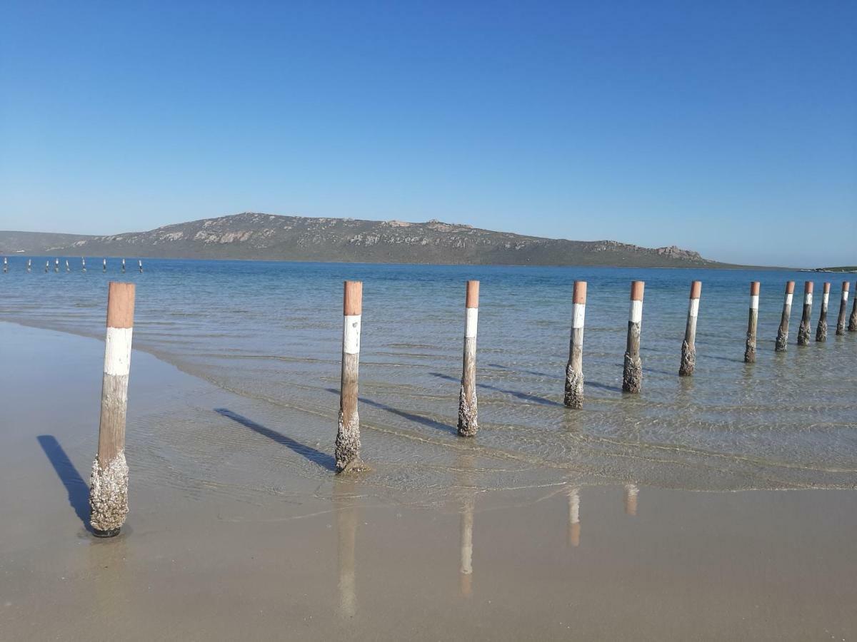 Croeso Guest House Langebaan Bagian luar foto