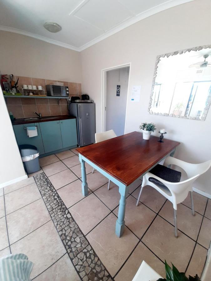 Croeso Guest House Langebaan Bagian luar foto